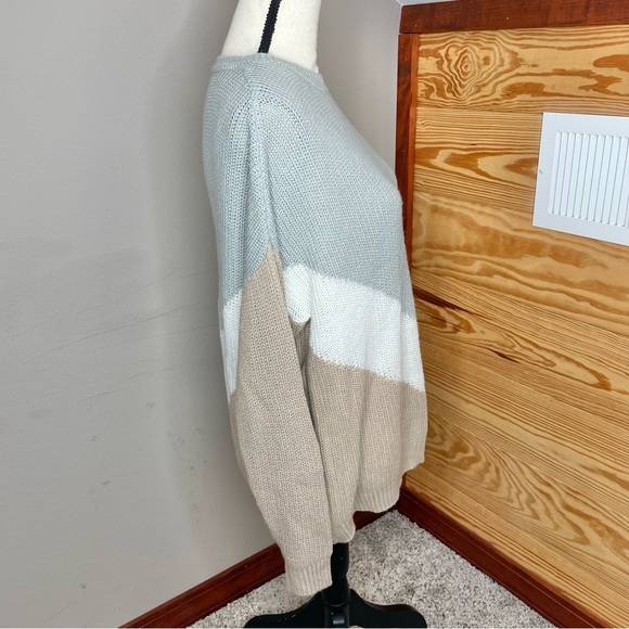 Unbranded Tan Grey White Colorblock Long Sleeve Crewneck Knit Sweater - Picture 2 of 7